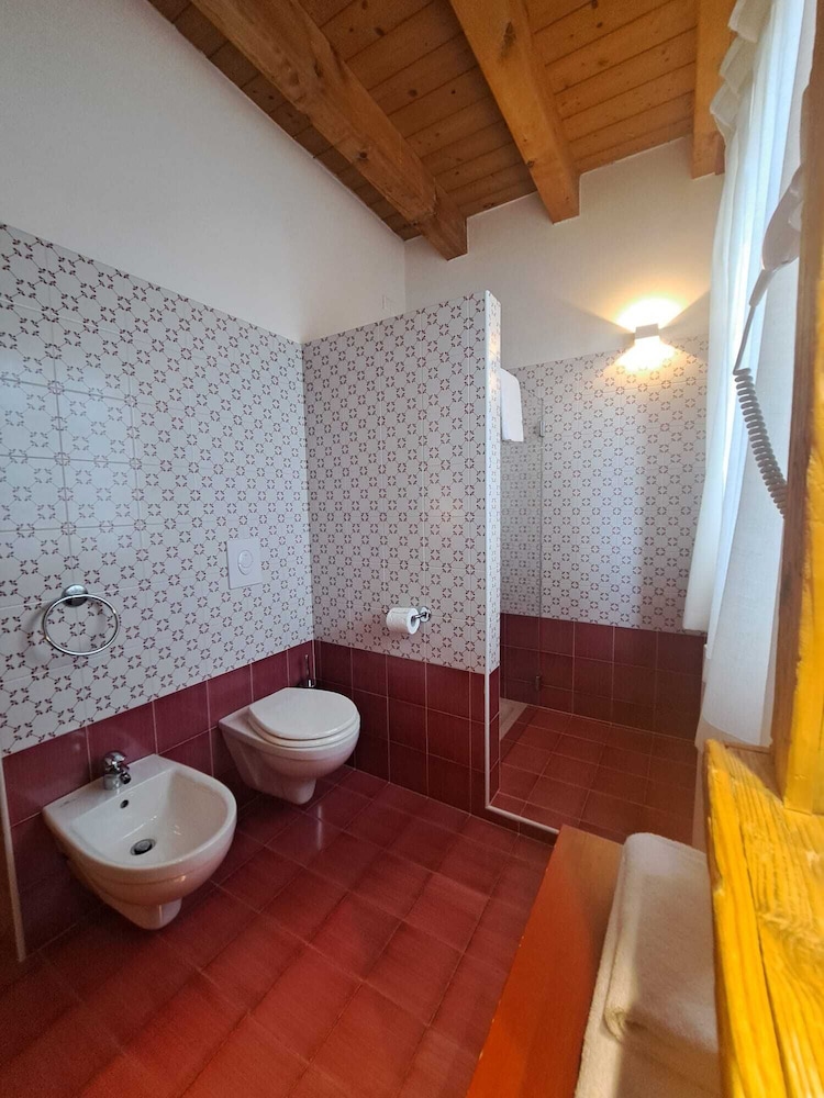 Superior Double or Twin Room, Garden View - Photo 21