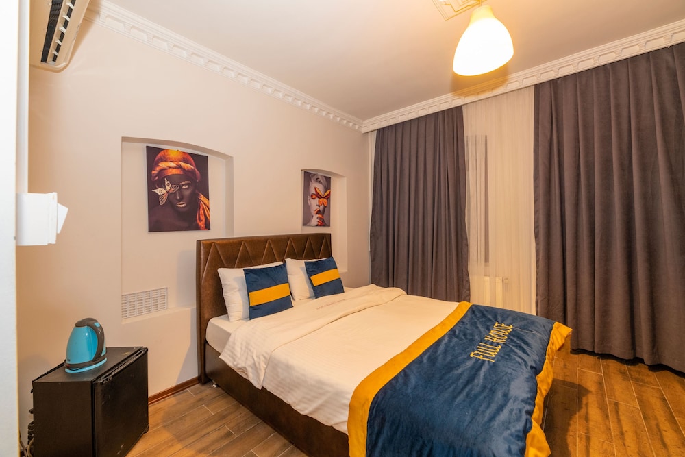 Economy Double Room photo 1