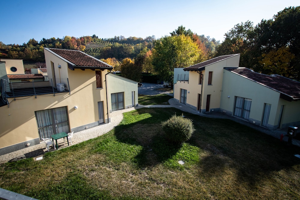 Huone Vieraiden Huone - Alba Village Hotelli Huone Twin Sängyt, Kuva 10