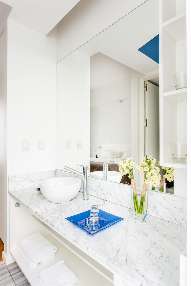 Deluxe Suite photo 3