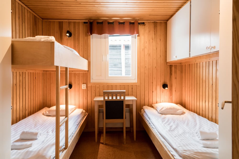 Classic Chalet, 2 Bedrooms photo 3