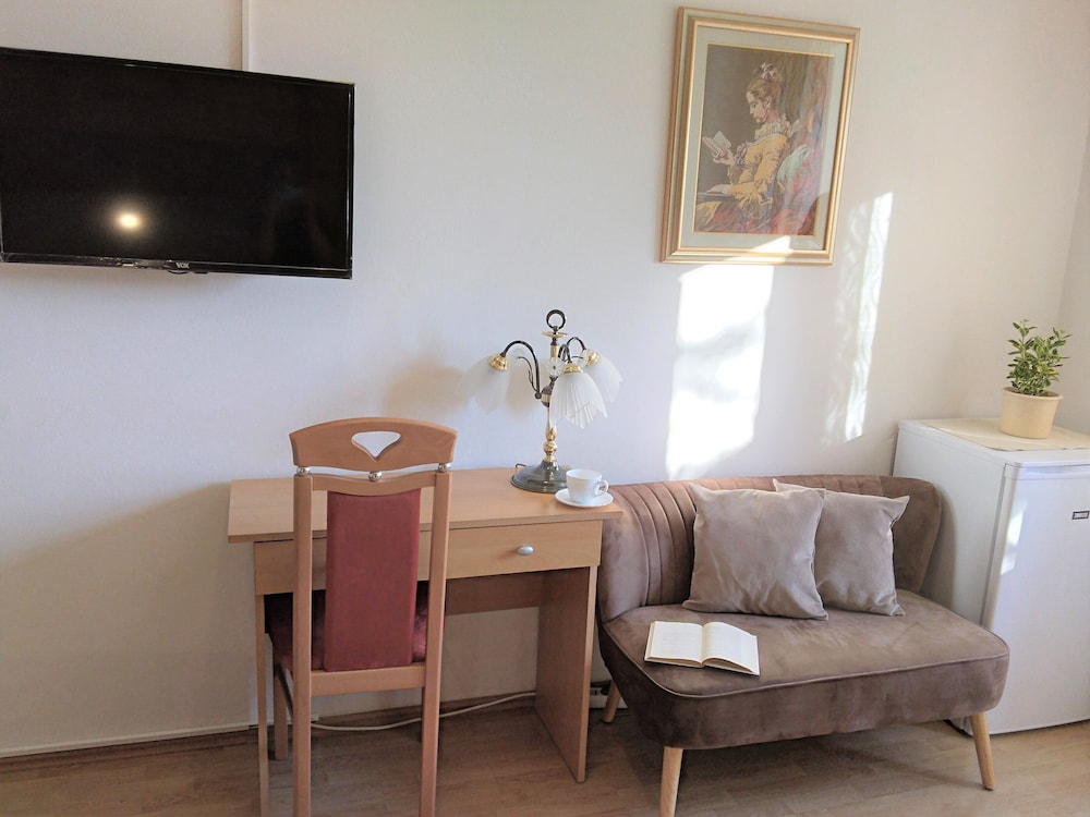 Basic Room photo 2
