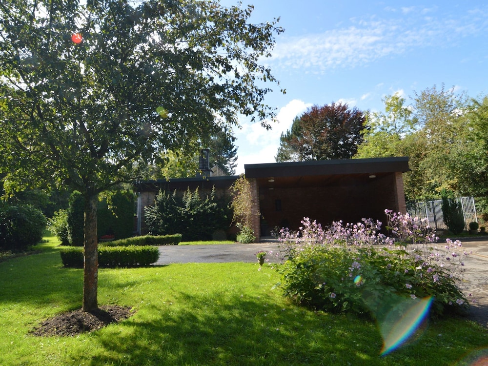 Villa photo 3