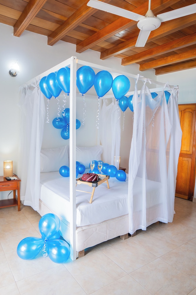 Standard Single Room, Balcony, Garden View