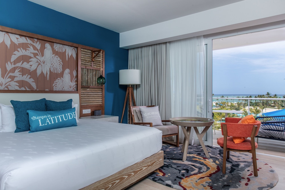 Room (Paradise)