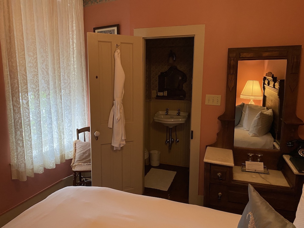 Standard Double Room, 1 Double Bed (Mathilde) photo 2