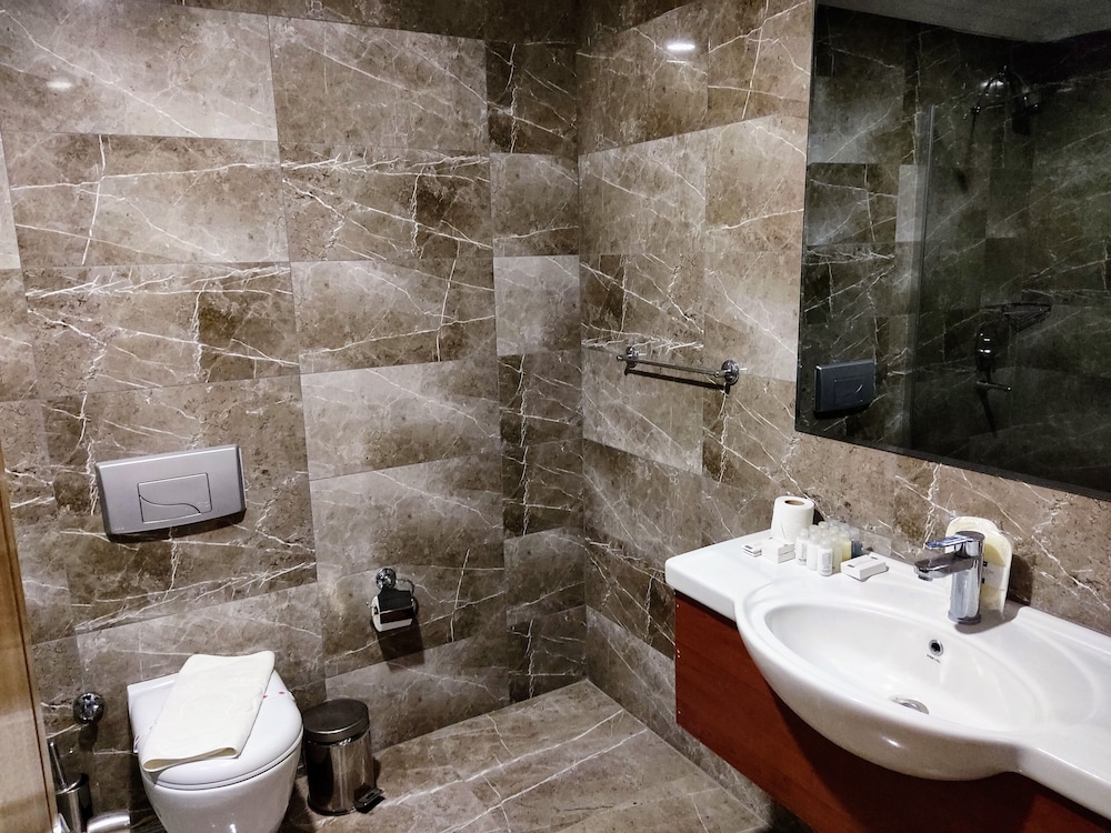 Family Suite, 2 Bedrooms, Mountain View, Corner photo 2