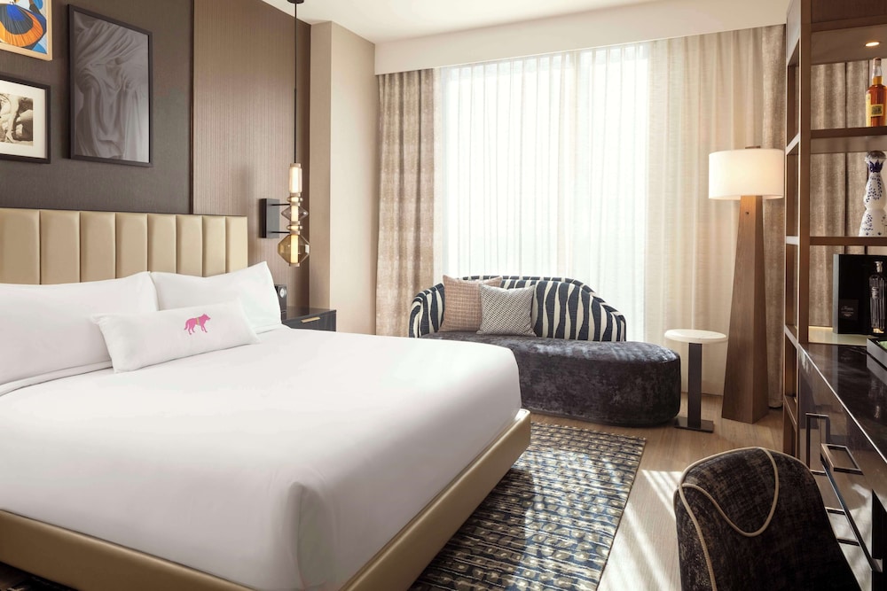 Room, 1 King Bed, Accessible (View) - Photo 7