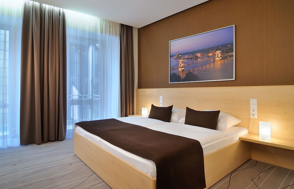 Standard Double with Extra Bed