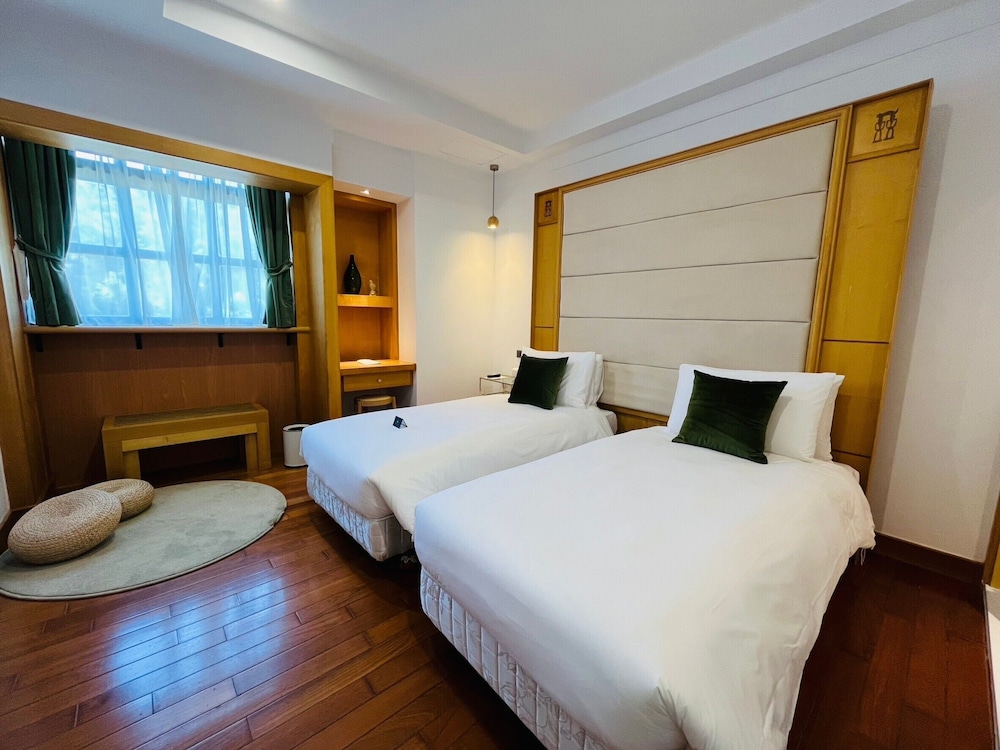 Basic Room, Mountain View