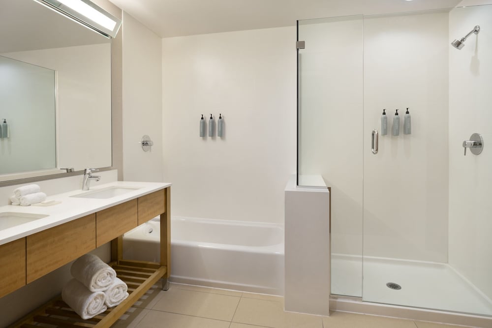 Junior Suite, Multiple Beds