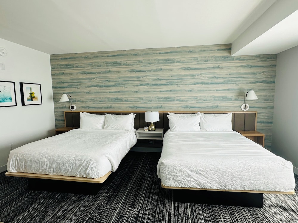 Standard Studio, 2 Queen Beds - Photo 6