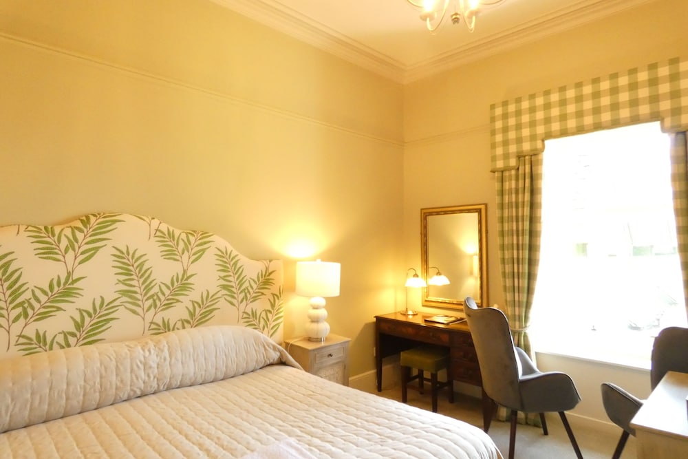 Deluxe Twin Room, Partial Sea View photo 1