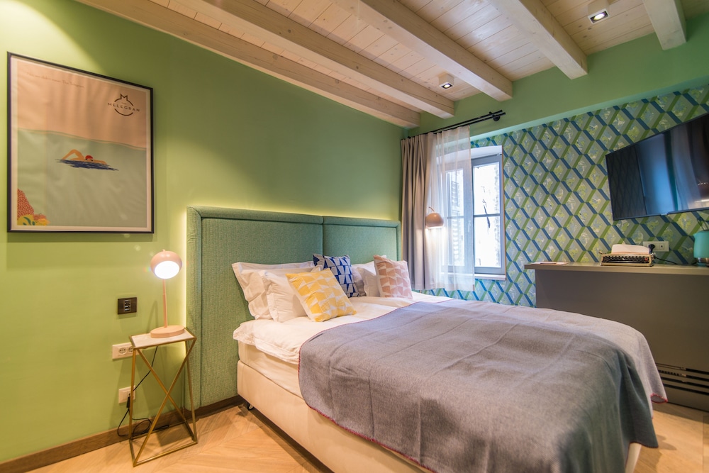 Standard Room photo 2