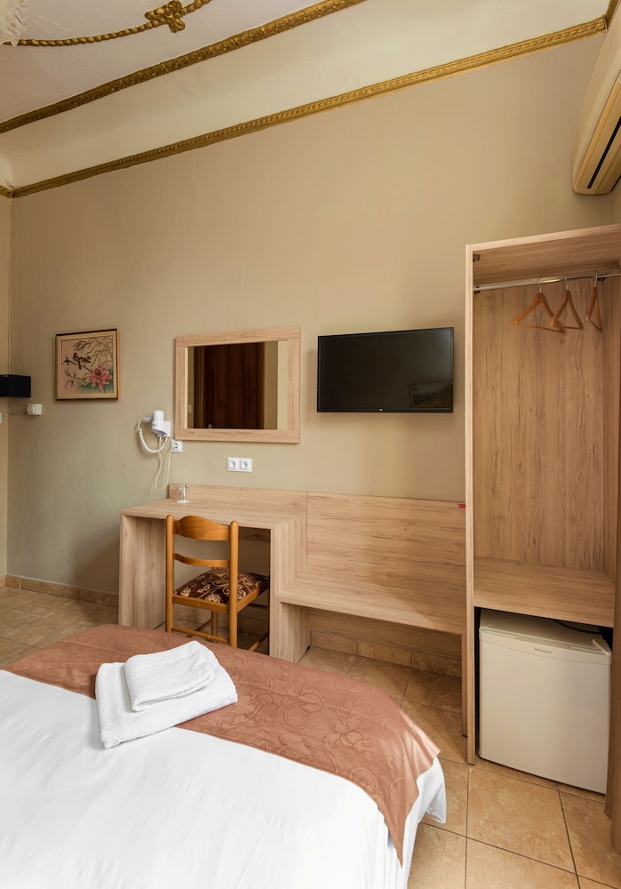 Standard Single Room photo 2