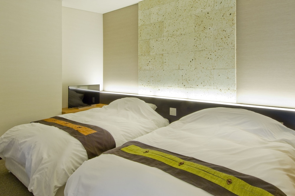 Deluxe Suite  with Open-air Bath, 2 Bedrooms, Annex Building photo 2