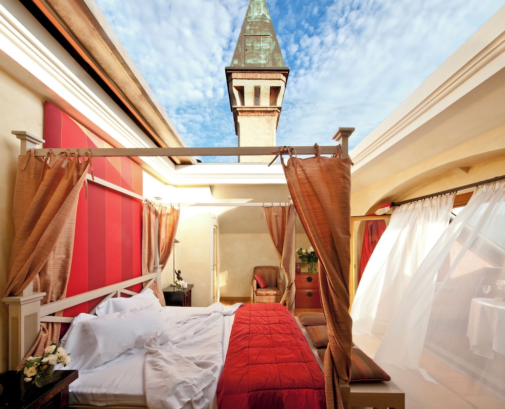 Luxury Room photo 2