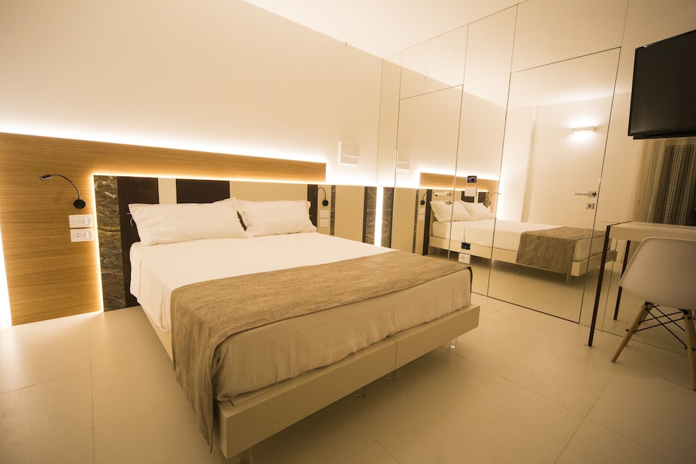 Panoramic Double or Twin Room, Balcony, Sea View photo 1