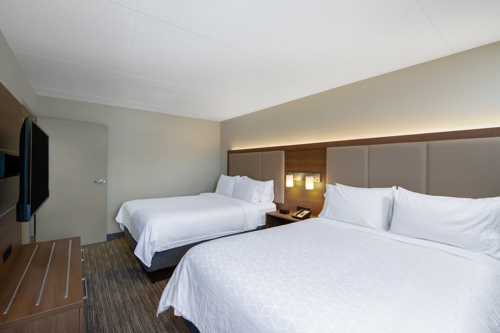 Suite, 1 Bedroom - Photo 4