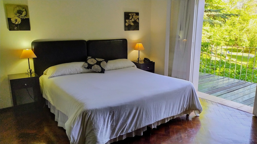 Standard Double Room photo 3