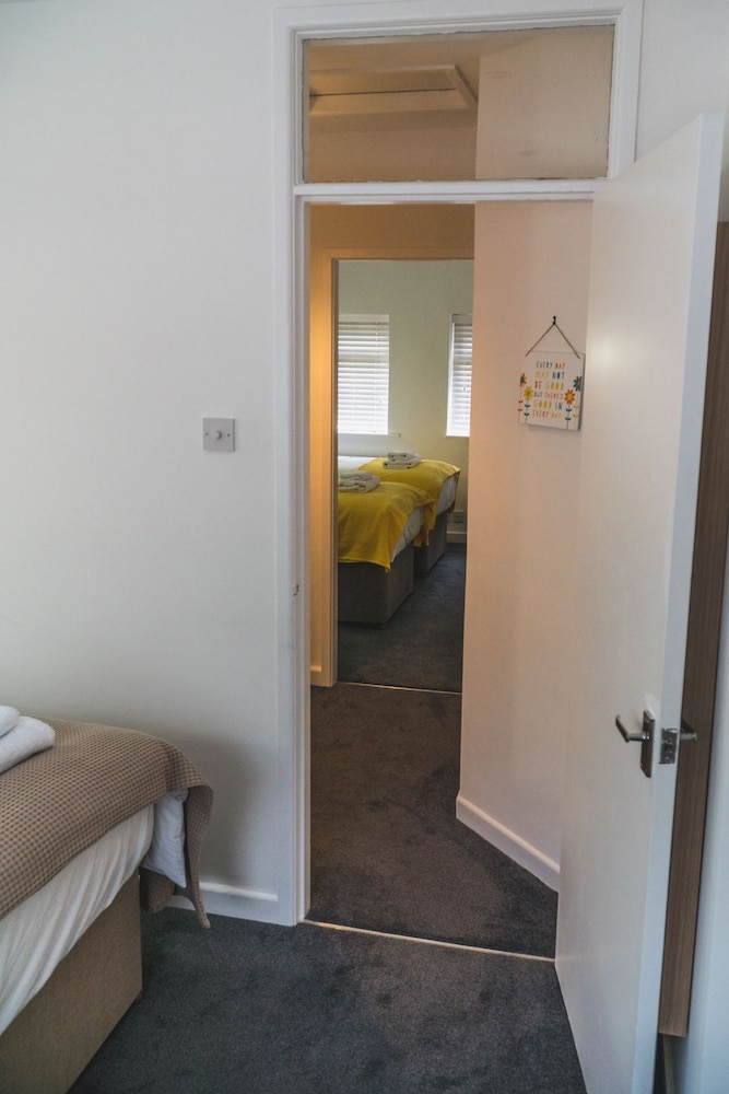 Luxury Apartment, Private Bathroom photo 2