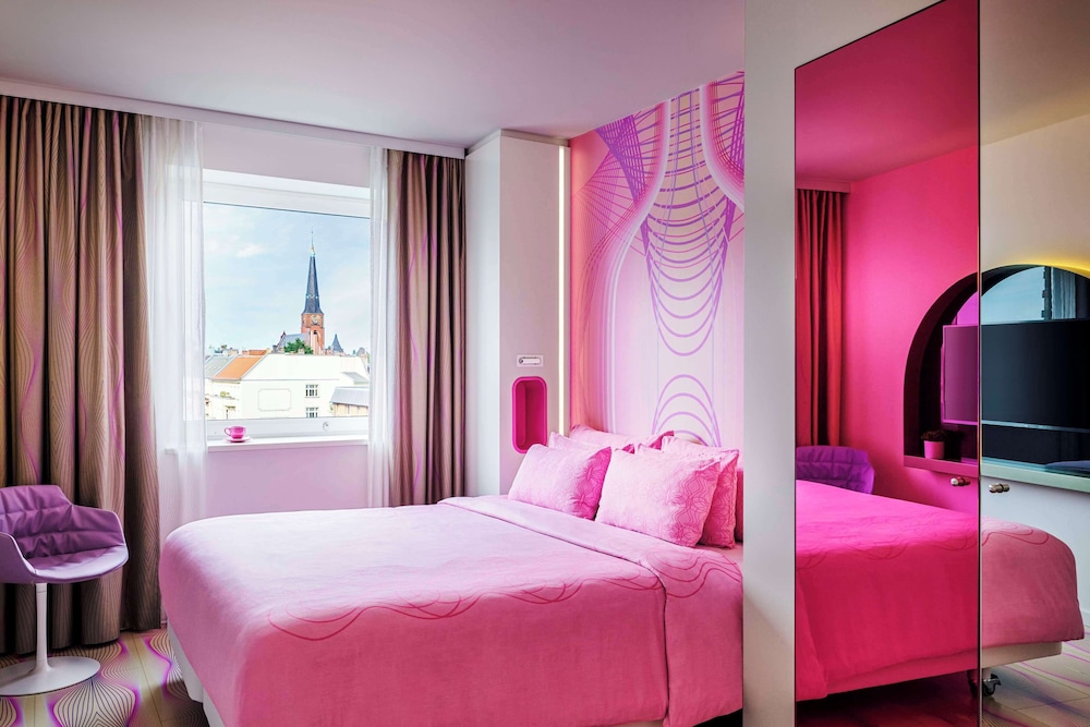nhow Room