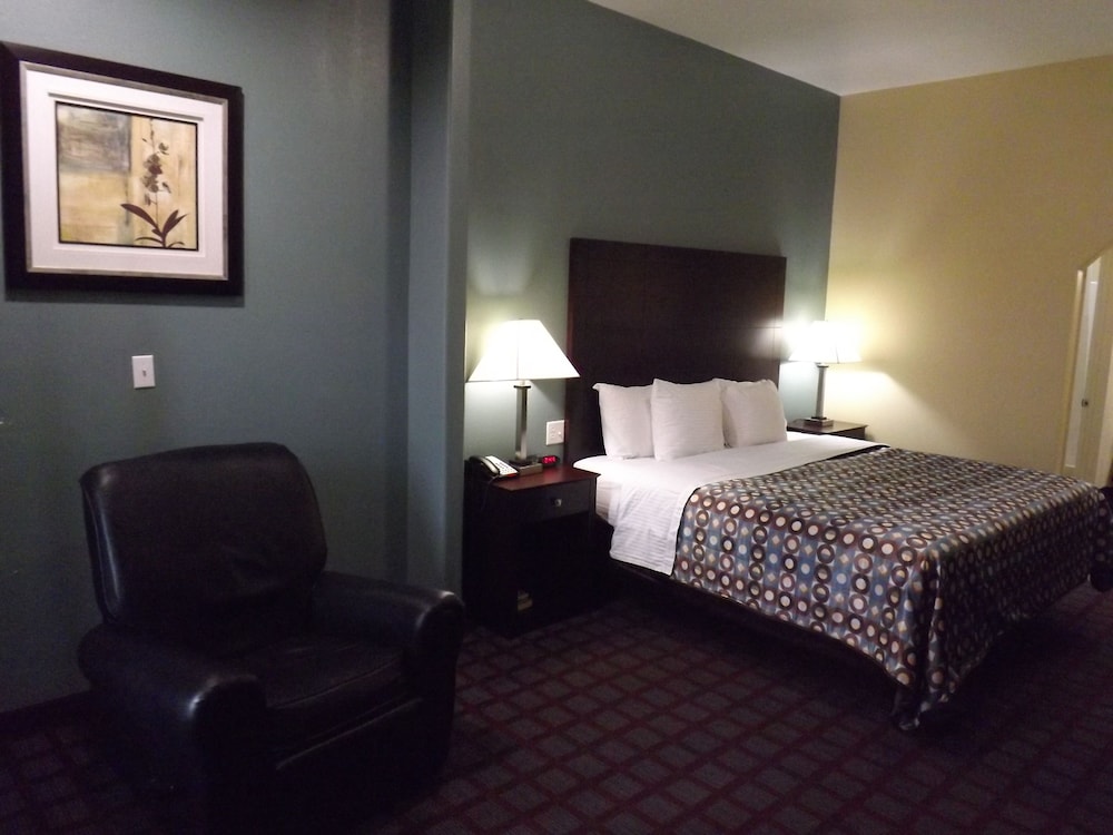 Standard Room, 1 King Bed, Smoking photo 1