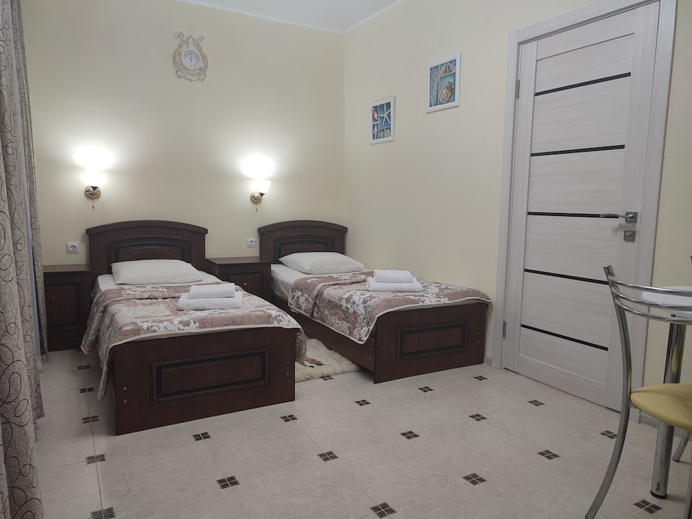 Family Room photo 1