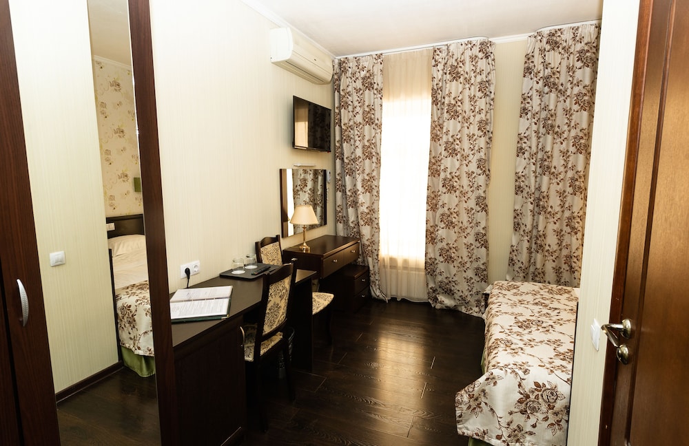 Standard Double Or Twin Room photo 2