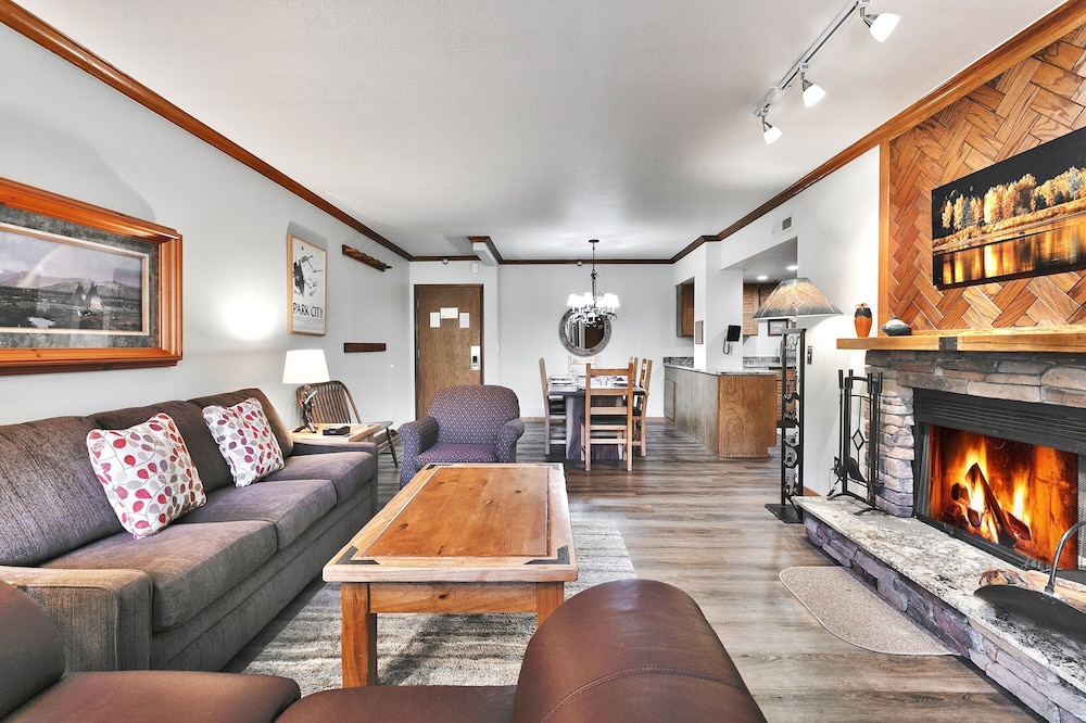 Condo, 1 Bedroom
