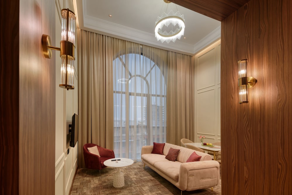 Royal Suite photo 1