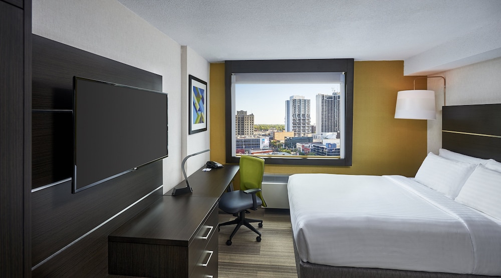 Standard Room, 1 Queen Bed, Accessible (Communications Accessible) photo 2
