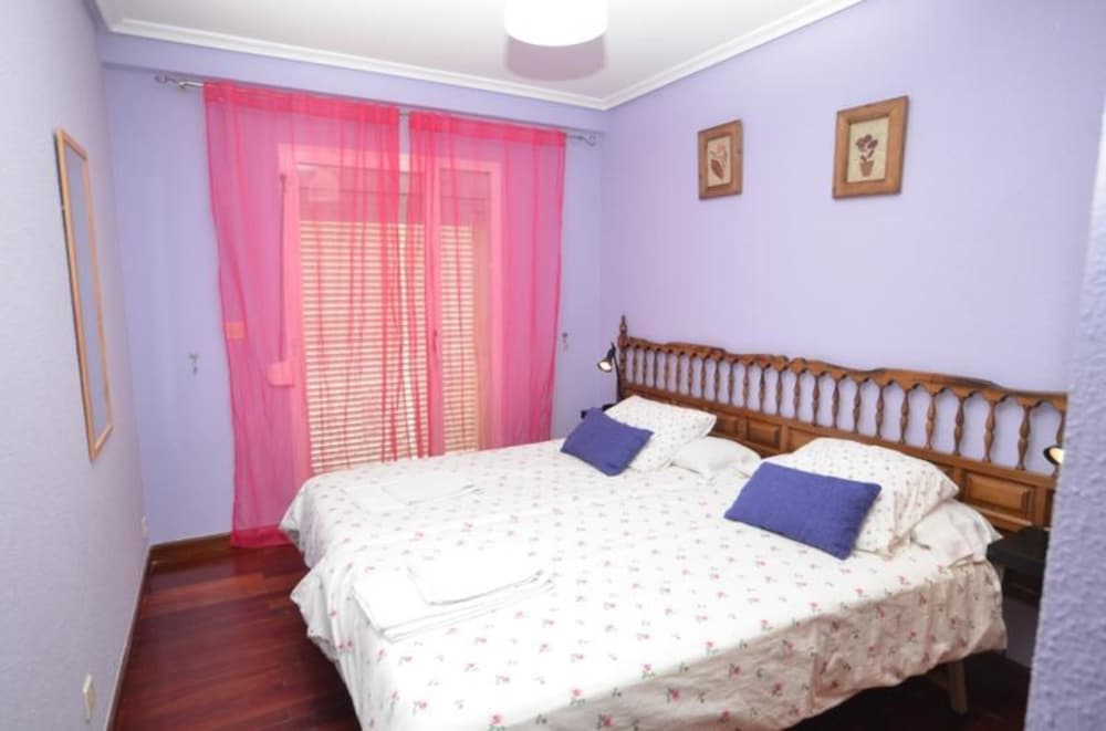 Family Apartment, 2 Bedrooms, Mountain View photo 2