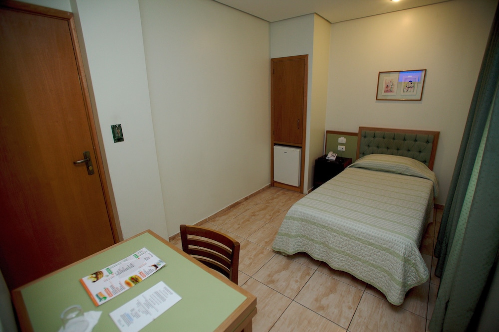 Standard Room photo 3