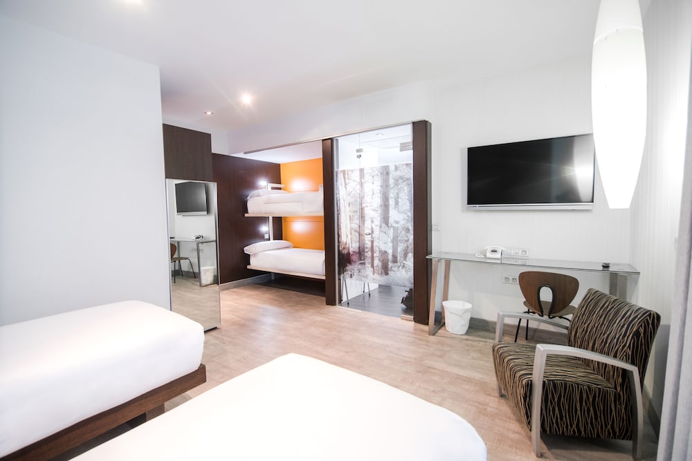 Quadruple Room photo 2