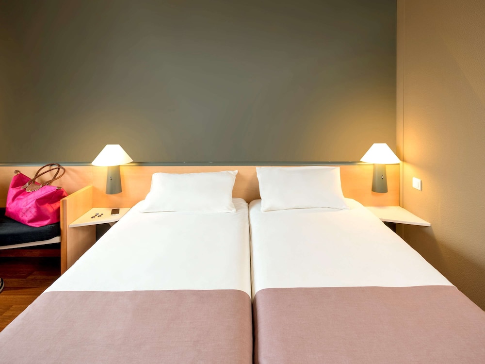 Superior Room, Multiple Beds - Photo 8