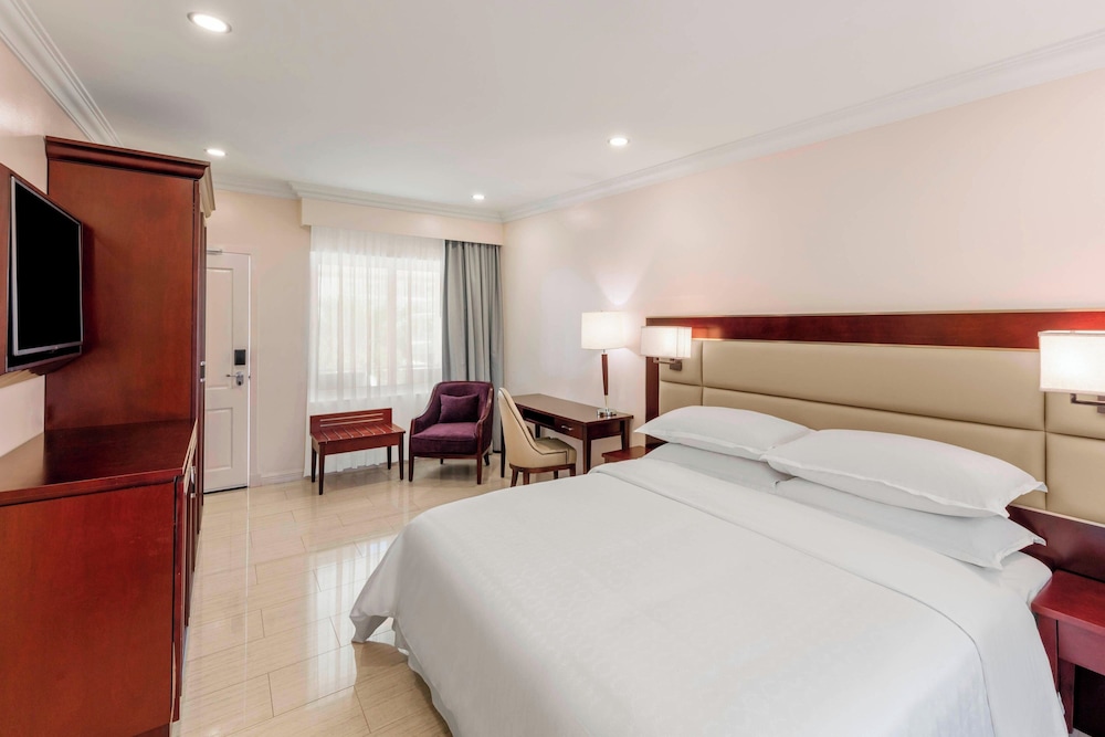 Suite, 1 Bedroom photo 1