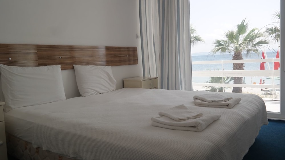 Standard Double Room, Sea View photo 2