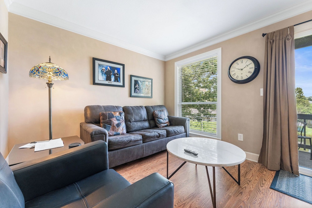 Condo, 1 King Bed with Sofa bed, Balcony, Golf View (Pointe Royale Getaway)