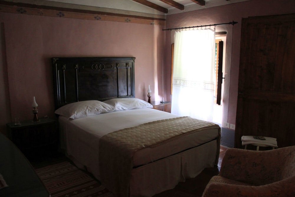 Economy Double Room photo 3