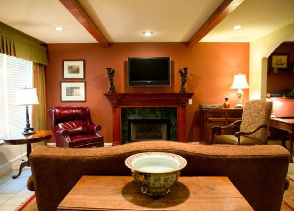 Regency Cottage