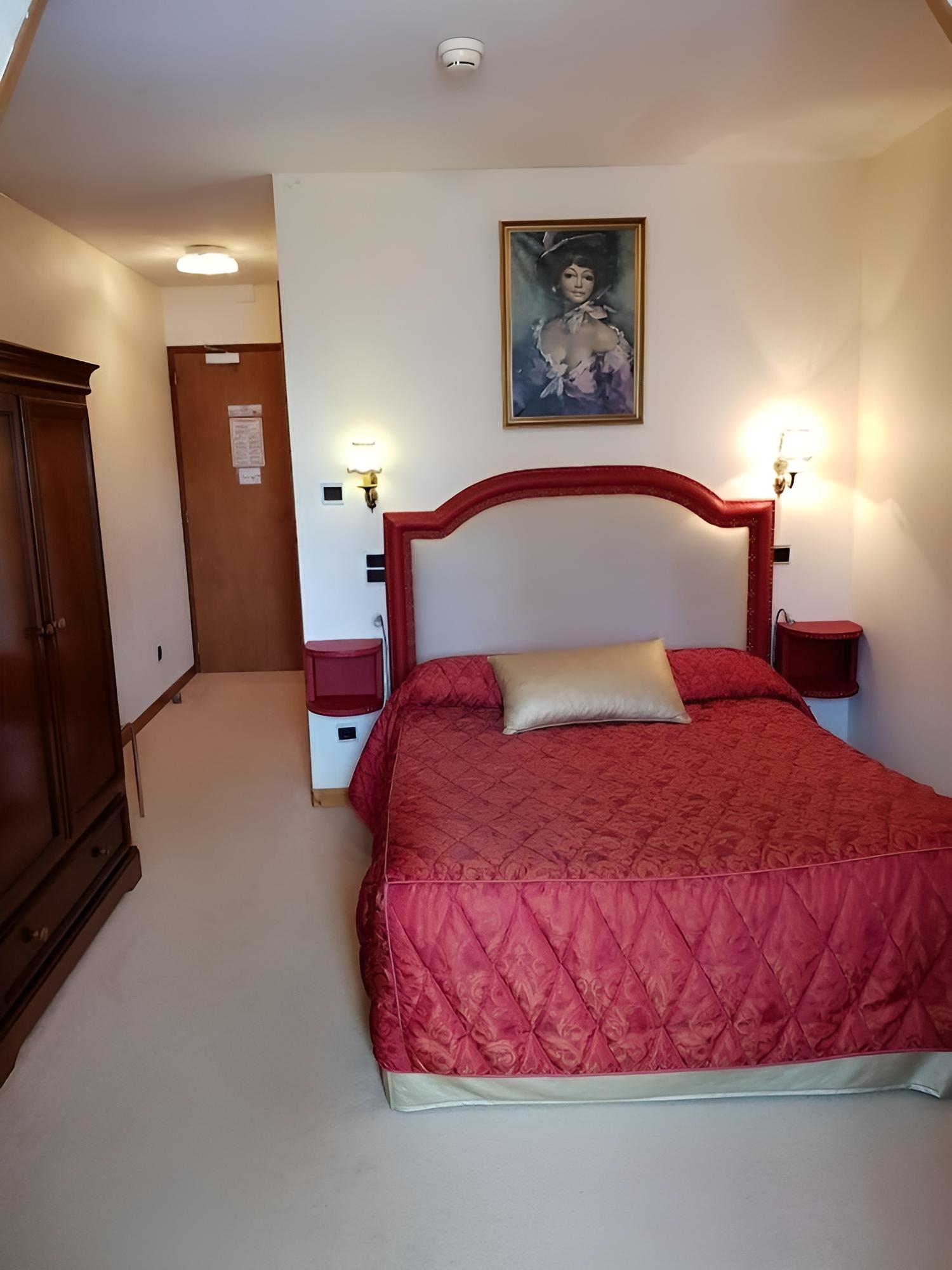 Comfort Double or Twin Room photo 1
