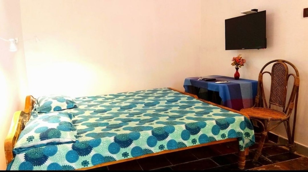 Economy Twin Room (Non AC)