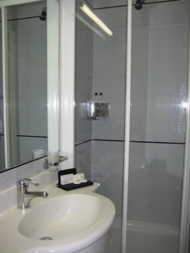 Standard Triple Room photo 3