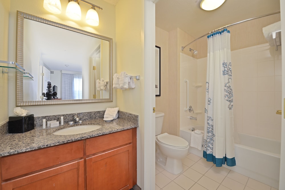 Suite, 1 Bedroom - Photo 6