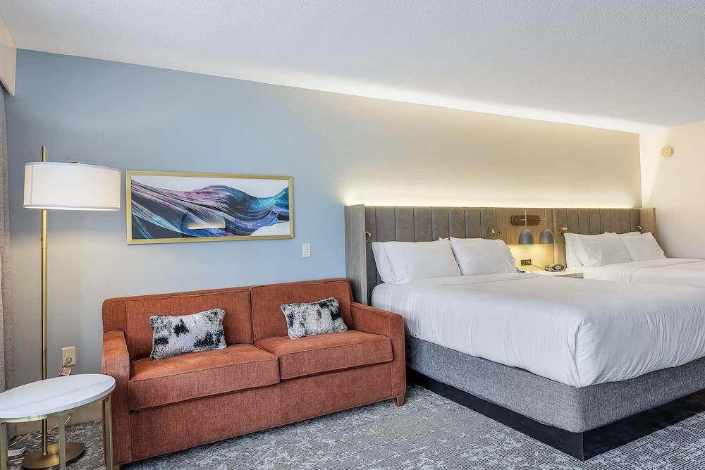 2 Queen Standard Sofa Bed - Photo 3