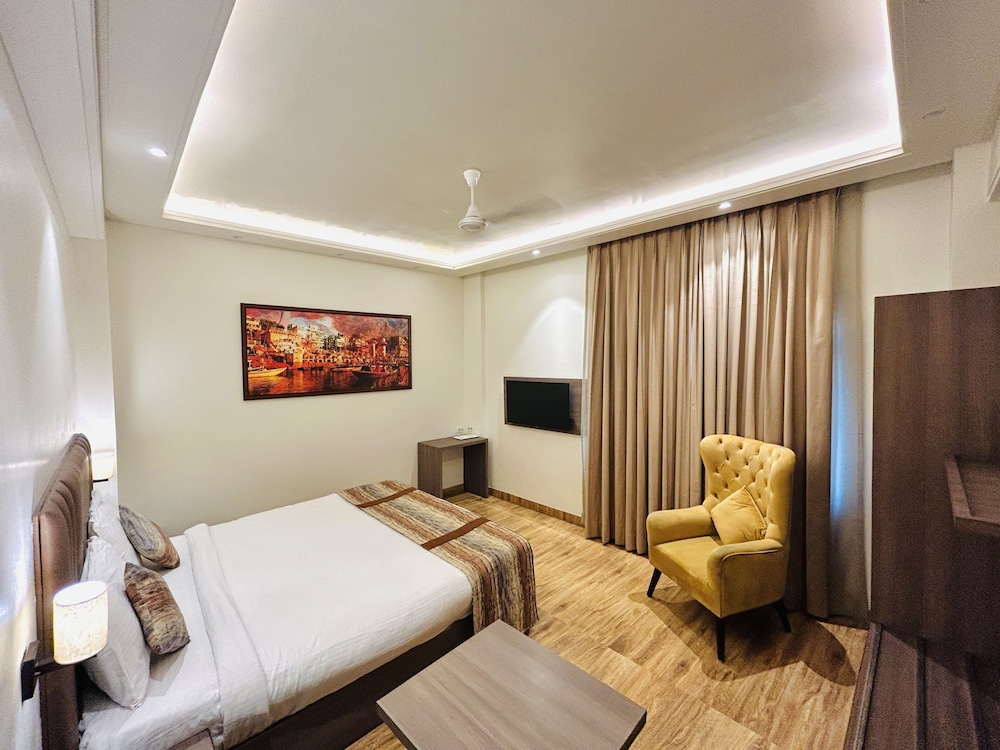 Deluxe Room - Photo 1