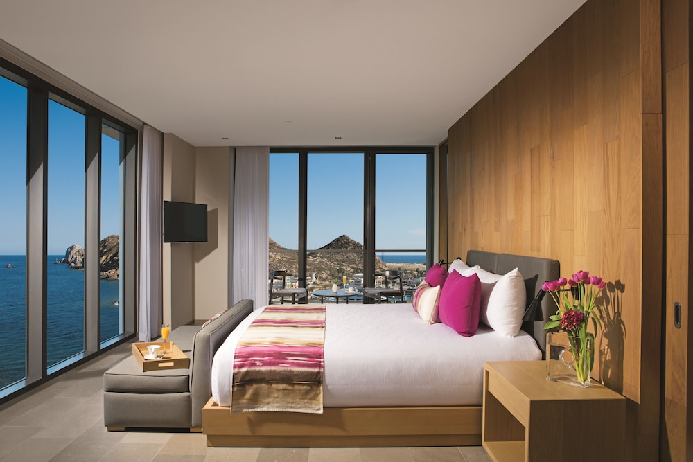 Xhale Club Master One Bedroom Suite photo 1