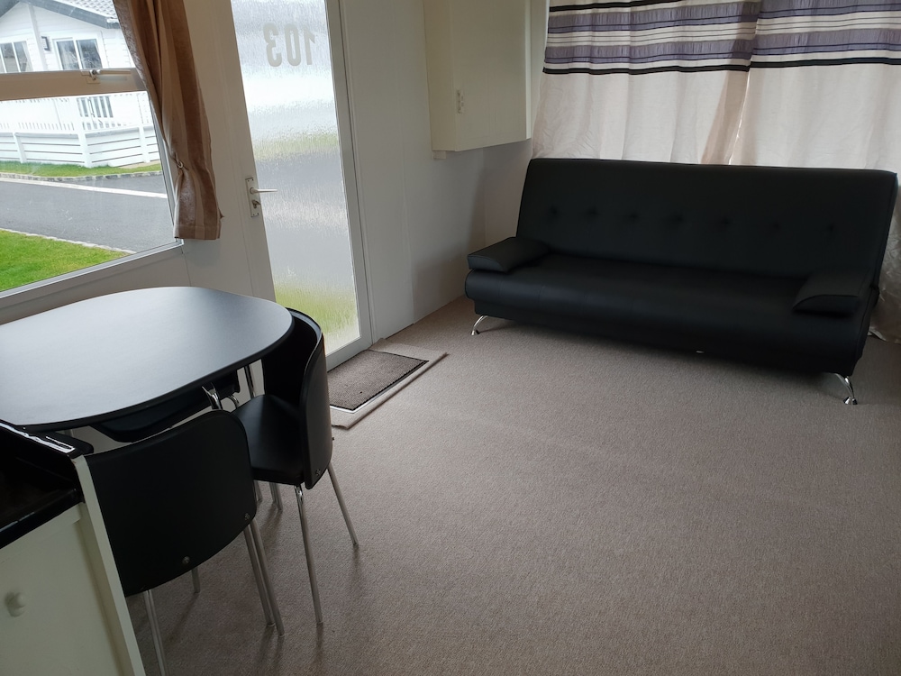 3 Bedroom Static Caravan (Double Glazed, Central Heating) photo 1