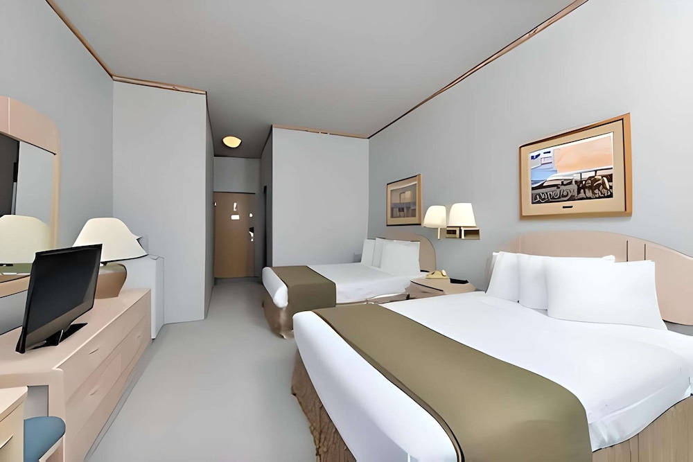 Room, 1 Queen Bed, Accessible, Non Smoking photo 1